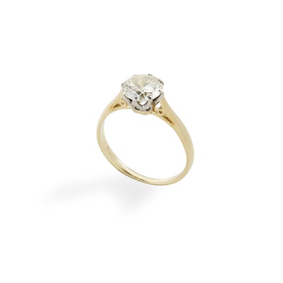 Lot 207 - A single-stone diamond ring