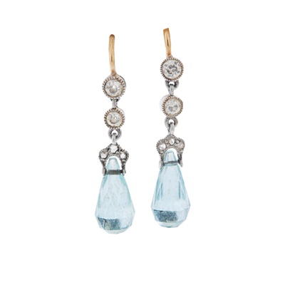 Lot 221 - A pair of aquamarine and diamond pendent earrings