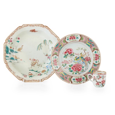 Lot 180 - GROUP OF THREE FAMILLE ROSE WARES