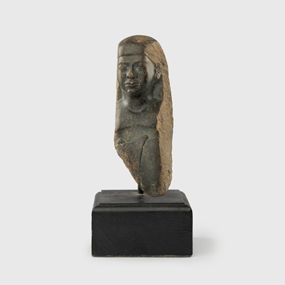 Lot 109 - ANCIENT EGYPTIAN PORTRAIT BUST OF AN OFFICIAL