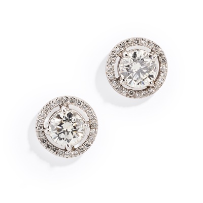 Lot 11 - A pair of diamond cluster earrings