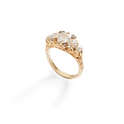 Lot 235 - A five-stone diamond ring