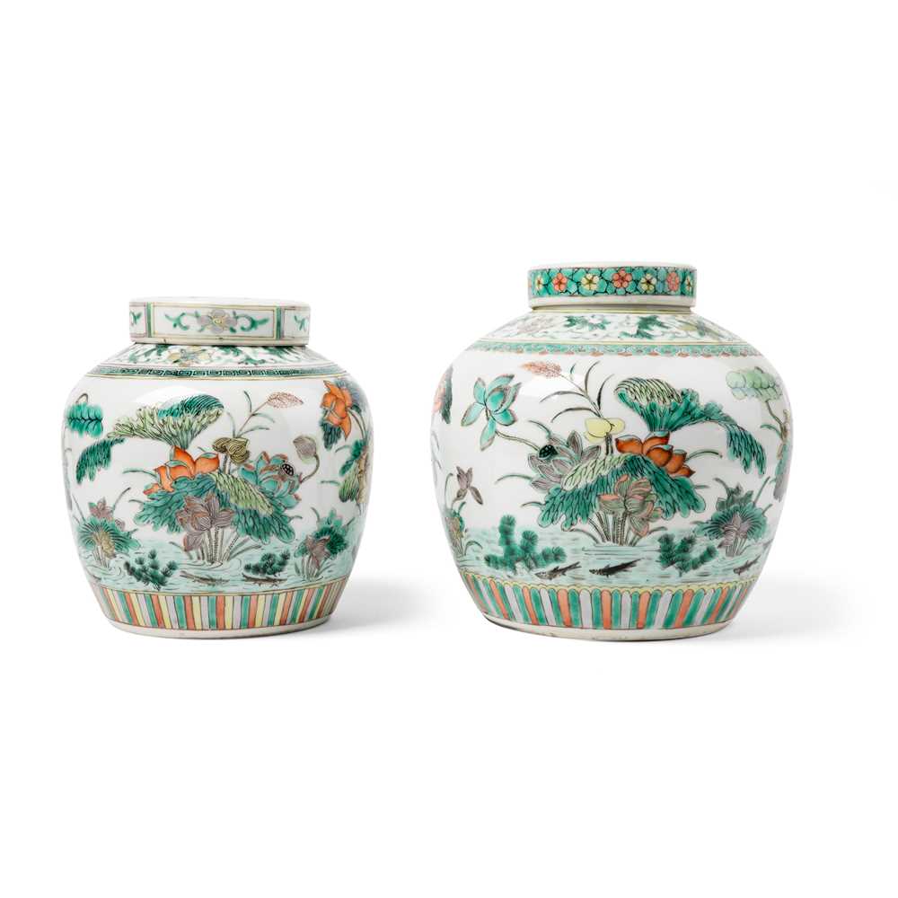 TWO FAMILLE VERTE GINGER JARS AND COVERS QING DYNASTY, 19TH CENTURY