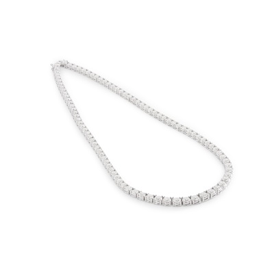 Lot 57 - A diamond necklace
