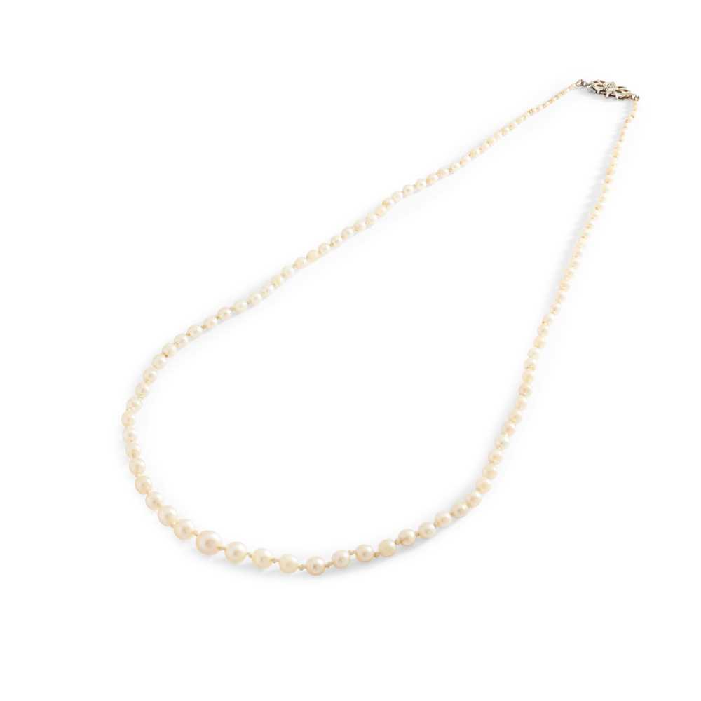 Lot 177 - A pearl necklace