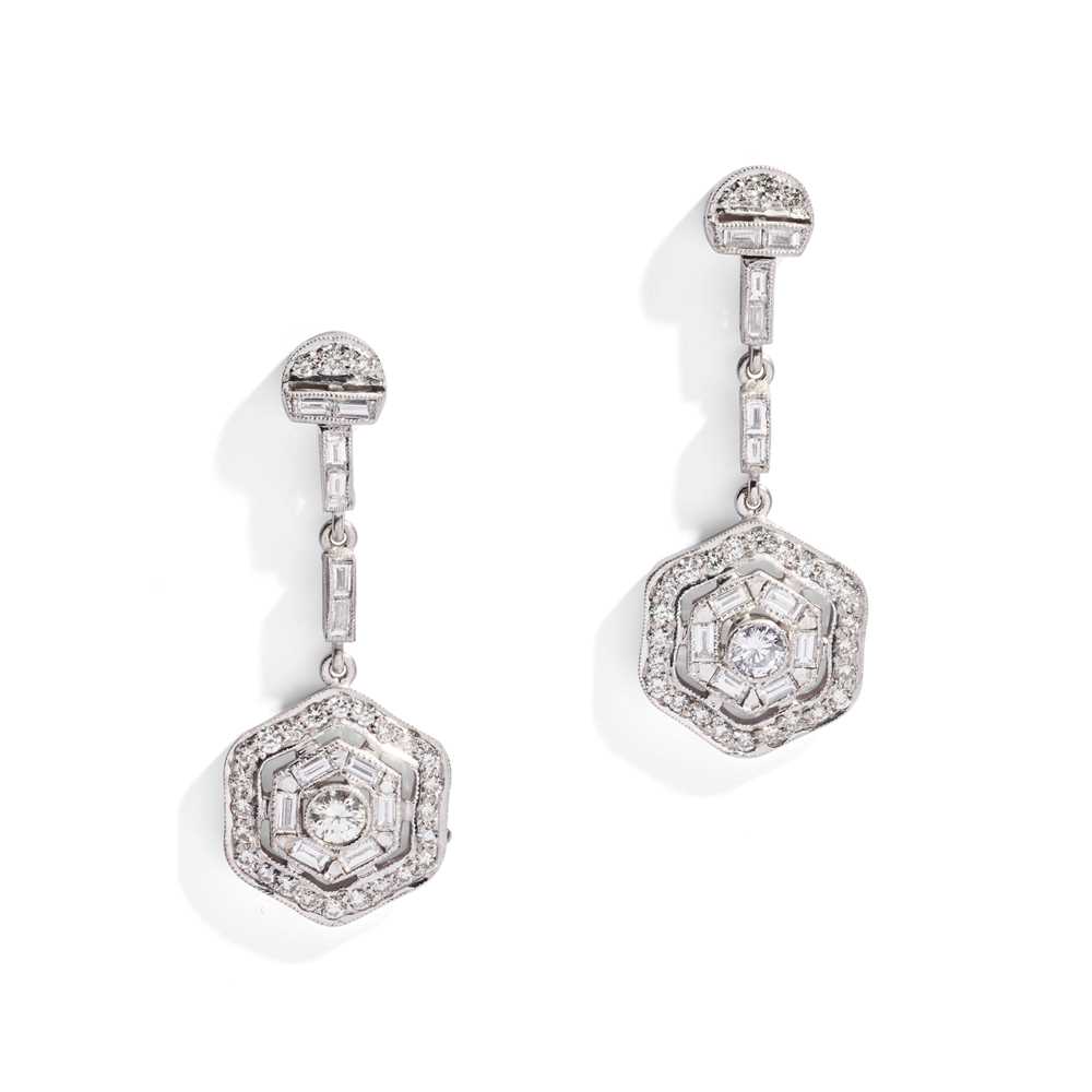 Lot 97 - A pair of diamond earrings