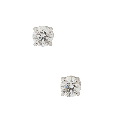 Lot 180 - A pair of diamond stud earrings