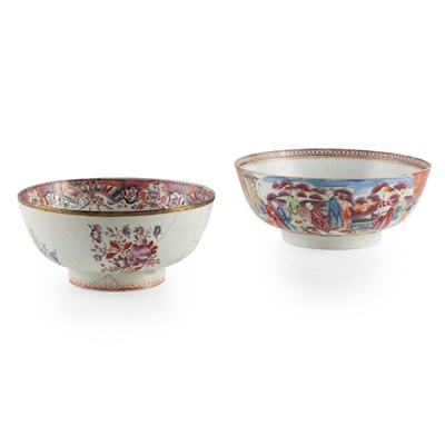 Lot 194 - TWO EXPORT FAMILLE ROSE BOWLS