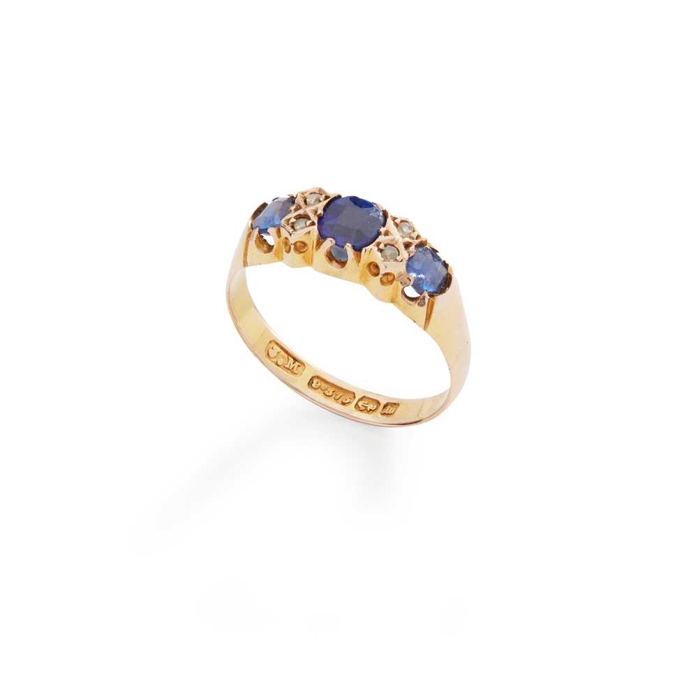 Lot 239 - A Victorian sapphire and diamond ring