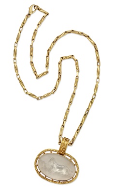 Lot 125 - A rock crystal pendant necklace