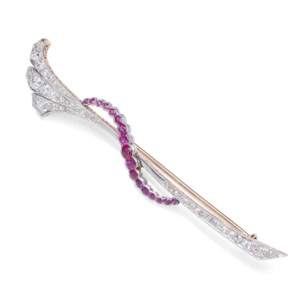 Lot 112 - An early 20th century synthetic ruby and diamond brooch