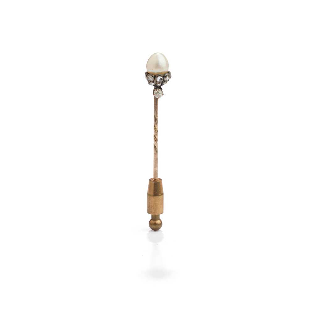Lot 27 - A late 19th century pearl and diamond stick pin