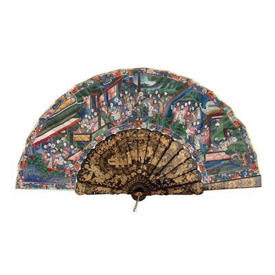Lot 99 - CANTON LACQUERED AND PAPER 'BIRDS AND FLOWER' FAN