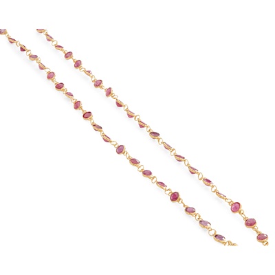 Lot 286 - A ruby necklace