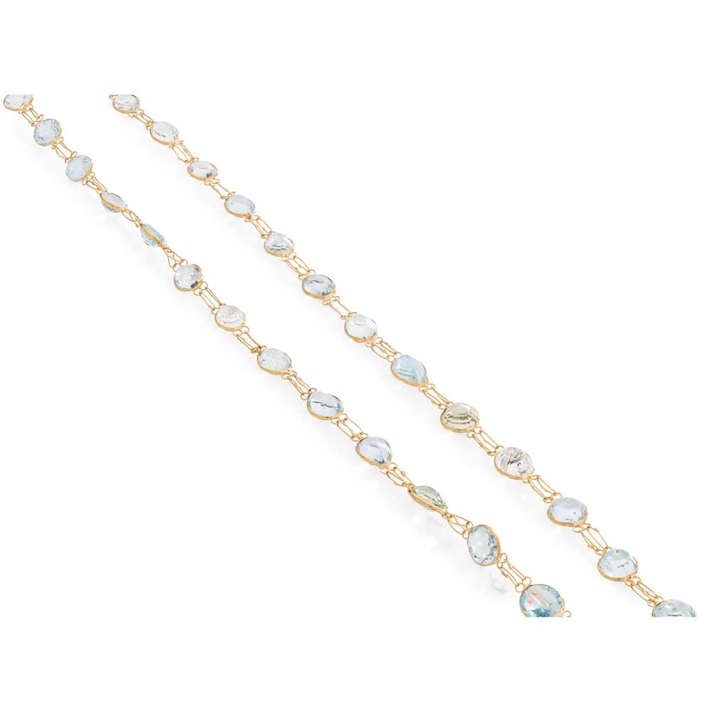 Lot 211 - An aquamarine necklace