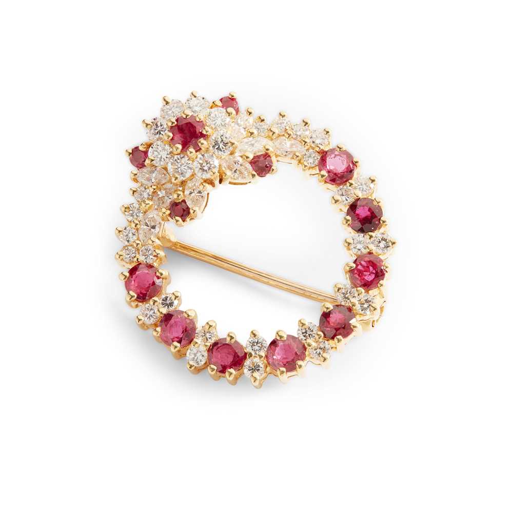 Lot 71 - A ruby and diamond brooch