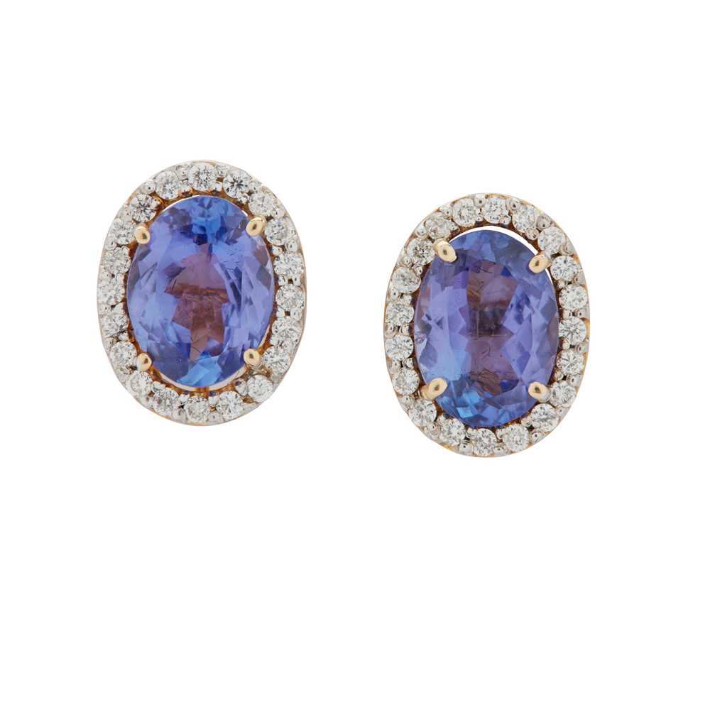 Lot 32 - A pair of Tanzanite and diamond cluster earrings
