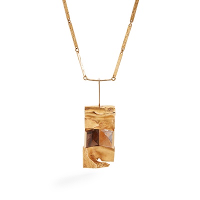 Lot 91 - A modernist rock crystal and smokey quartz necklace, by Bjorn Weckstrom for Lapponia