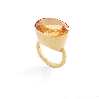 Lot 166 - A citrine cocktail ring