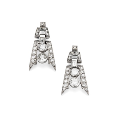 Lot 82 - A pair of diamond pendent earrings