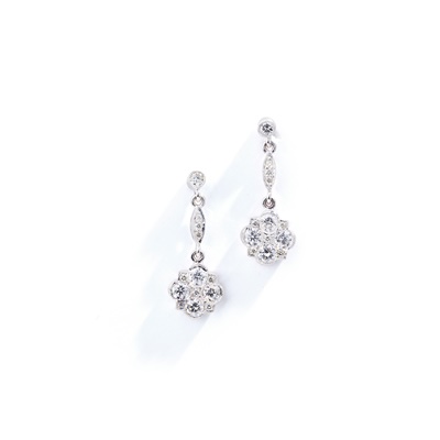 Lot 142 - A pair of diamond earrings