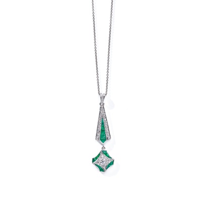 Lot 14 - An emerald and diamond pendant