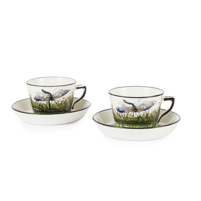 Lot 100 - A PAIR OF WEMYSS WARE CUPS & SAUCERS