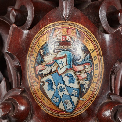 Lot 11 - A CARVED MAHOGANY AND POLYCHROMED ARMORIAL WALL BRACKET