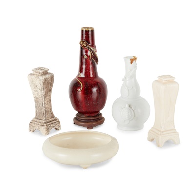 Lot 98 - COLLECTION OF FIVE MONOCHROME WARES