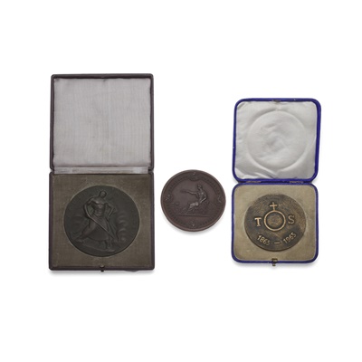 Lot 129 - A collection of mixed coins, medals and medallions