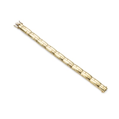 Lot 184 - An 18ct gold bracelet