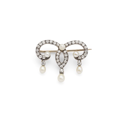 Lot 1 - A late 19th-century pearl and diamond brooch
