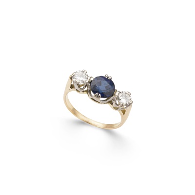 Lot 160 - A sapphire and diamond three-stone ring
