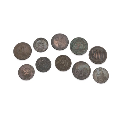 Lot 125 - A collection of trade tokens and other coins