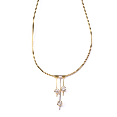 Lot 85 - A diamond pendant necklace