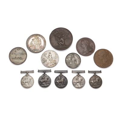 Lot 124 - A mixed collection of coins, trade tokens, medals etc