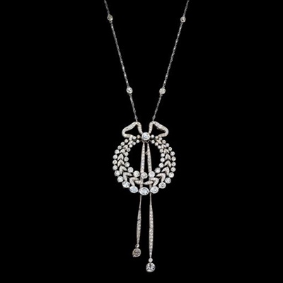 Lot 84 - Gebr. Friedlaender: A fine Belle Epoque diamond pendant necklace, circa 1905