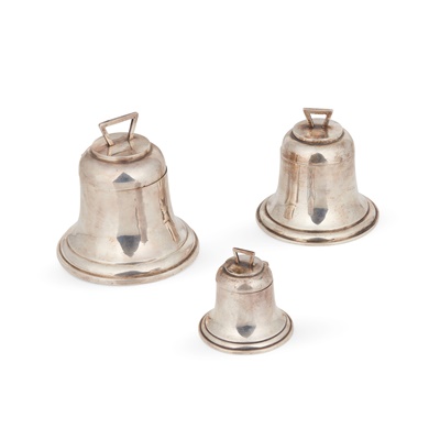 Lot 94 - A graduated set of three early 20th-Century ‘Liberty Bell’ inkwells