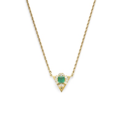 Lot 145 - An emerald and diamond pendant