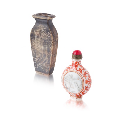 Lot 42 - IRON-RED AND GRISAILLE-DECORATED SNUFF BOTTLE