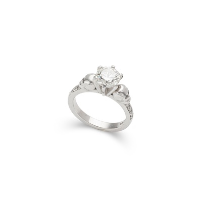 Lot 53 - A diamond single-stone ring