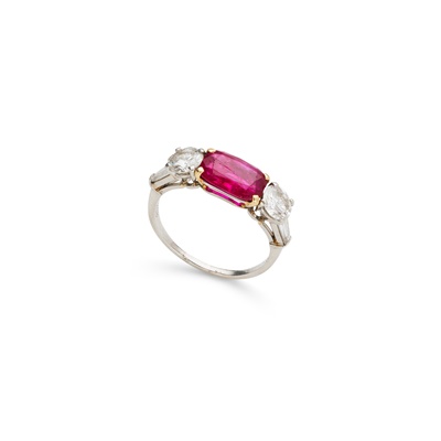 Lot 153 - Bulgari: A ruby and diamond ring
