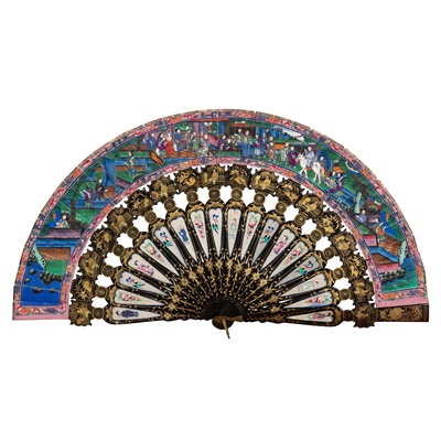 Lot 20 - CANTON LACQUERED AND PAPER 'THOUSAND FACES' FAN