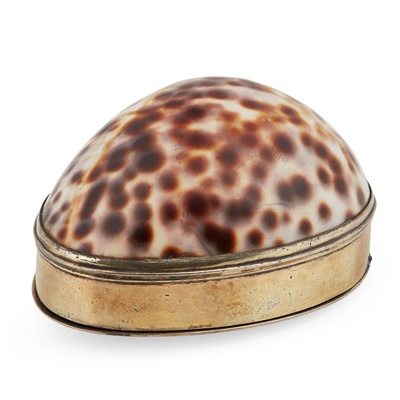 Lot 143 - A George III silver-gilt mounted cowrie shell snuff box