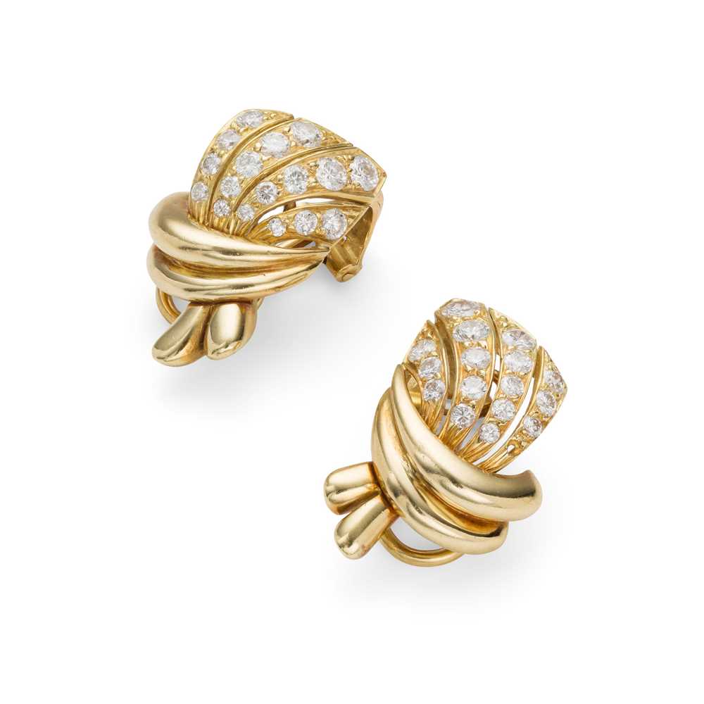 Lot 45 - A pair of diamond earrings