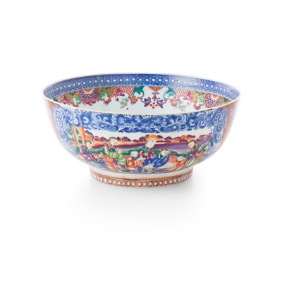 Lot 174 - UNDERGLAZE BLUE WITH FAMILLE ROSE PUNCH BOWL