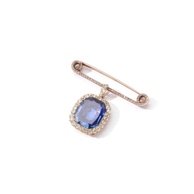 Lot 36 - A late 19th century sapphire and diamond brooch