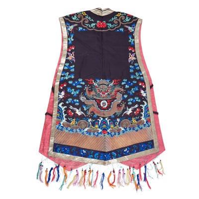 Lot 28 - WOMAN'S EMBROIDERED SILK VEST, XIAPEI