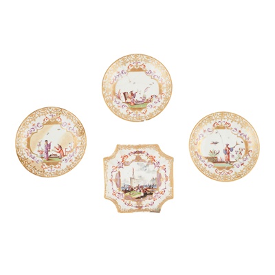 Lot 7 - SMALL MEISSEN SHAPED DISH