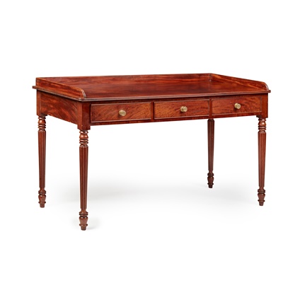 Lot 224 - REGENCY MAHOGANY DRESSING TABLE, IN THE MANNER OF GILLOWS